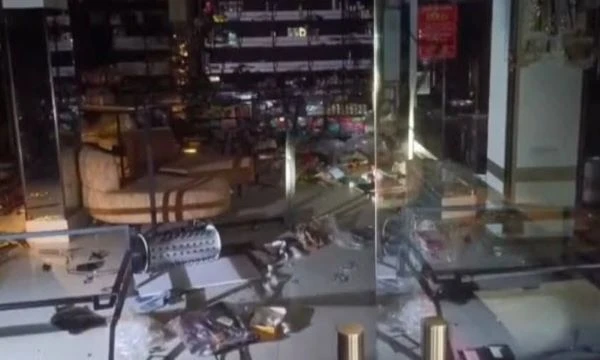 শাকিলের জানাজায় এমপিকে লক্ষ্য করে ‘ভুয়া ভুয়া’ স্লোগান, পরে শপিং মলে ভাঙচুর-লুটপাট